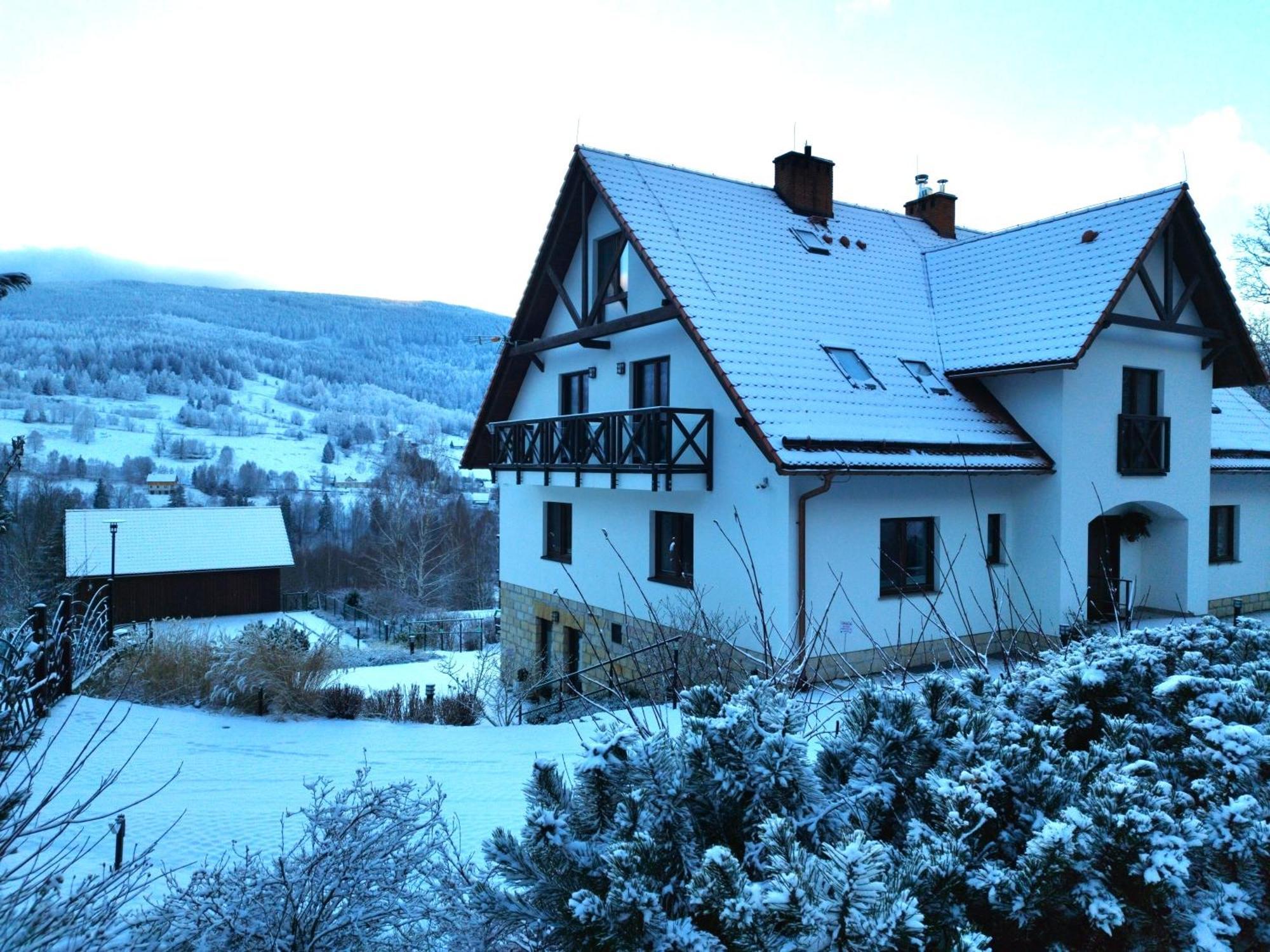 Apartamety I Pokoje Goscinne Na Jaskolczej Swieradow-Zdroj Exterior photo